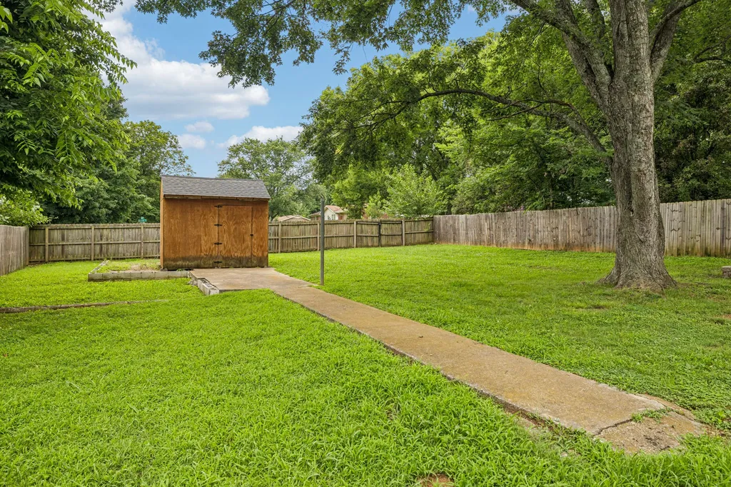 305 Eugene Road Columbia TN 38401
