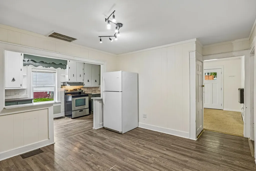 305 Eugene Road Columbia TN 38401