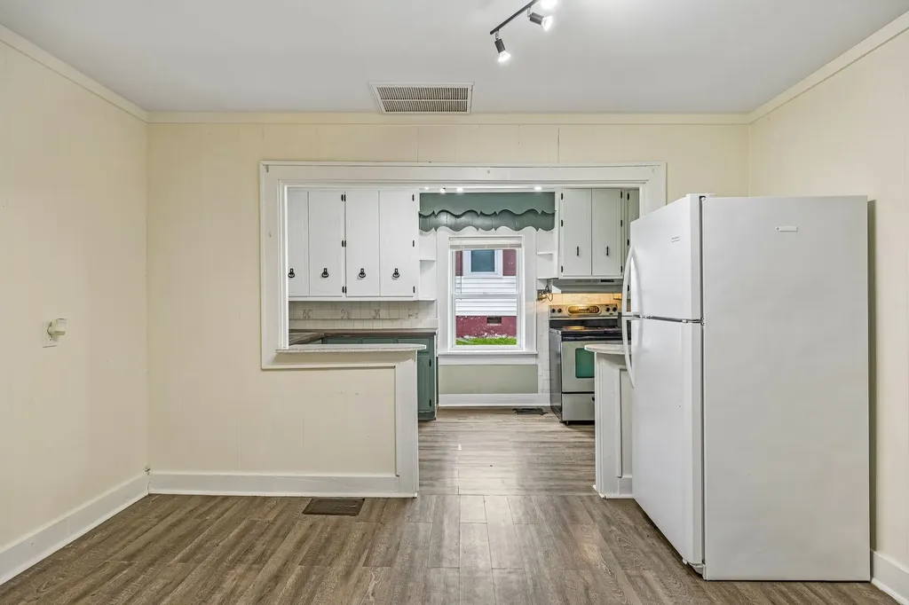 305 Eugene Road Columbia TN 38401