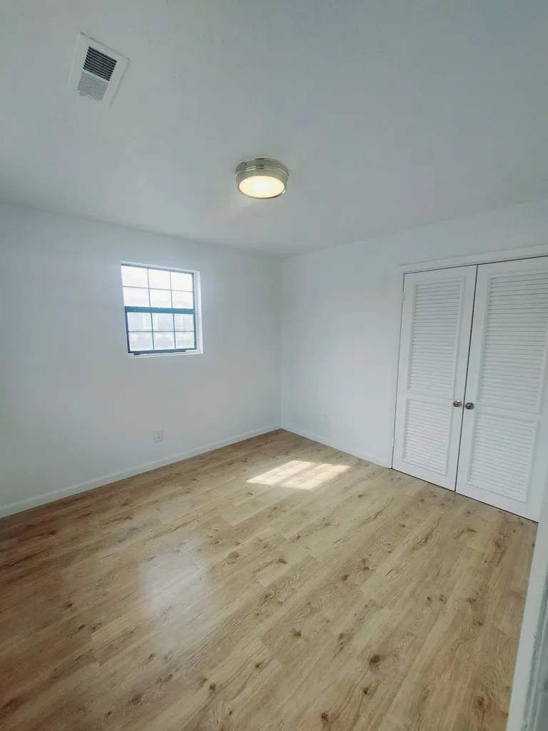 1004 Clay Street Nashville TN 37208