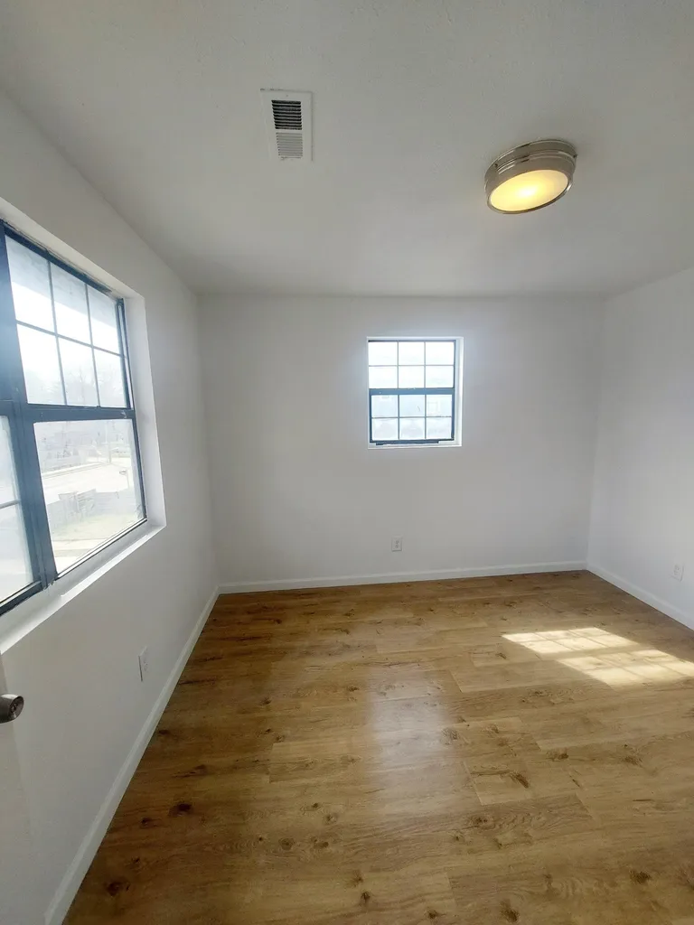 1004 Clay Street Nashville TN 37208