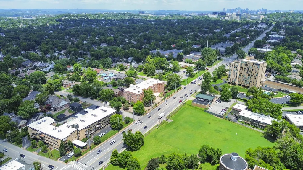 4200 West End Avenue Nashville TN 37205