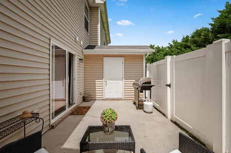 2037 Debonair Lane Murfreesboro TN 37128