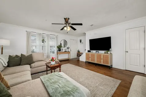 2037 Debonair Lane Murfreesboro TN 37128