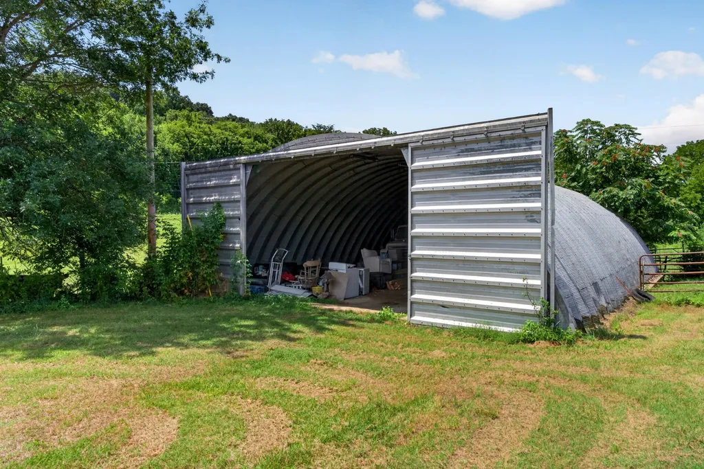 187 Edwin Smith Lane Gainesboro TN 38562
