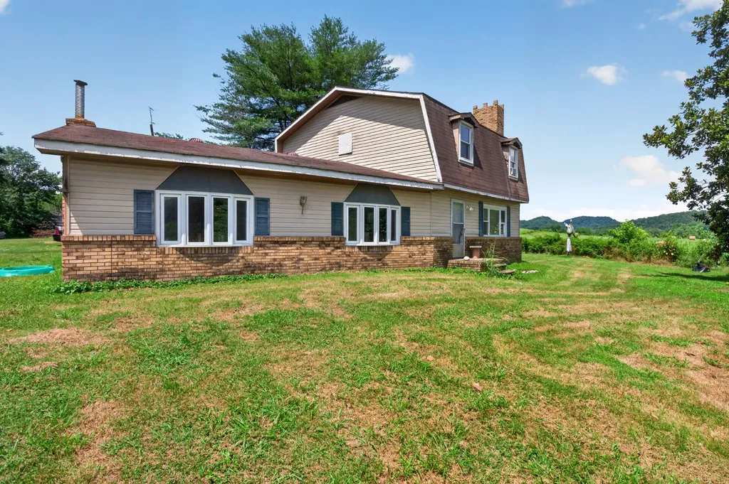 187 Edwin Smith Lane Gainesboro TN 38562