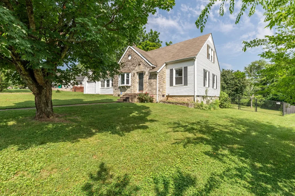 764 Maple Street Lewisburg TN 37091