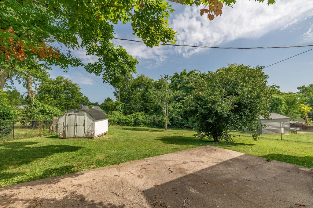 764 Maple Street Lewisburg TN 37091