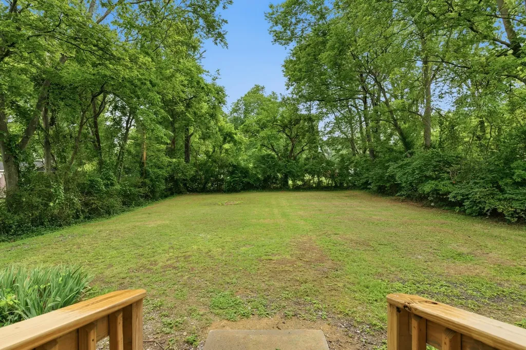 212 Nokes Drive Hendersonville TN 37075