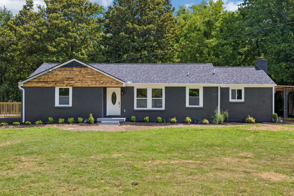 1113 Berwick Trail Madison TN 37115