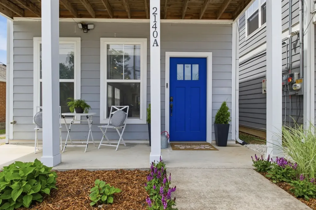 2140A Burns Street Nashville TN 37216