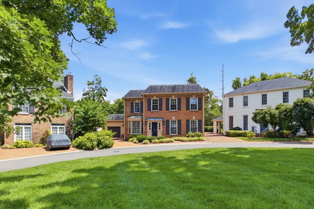 2116 Golf Club Lane Nashville TN 37215