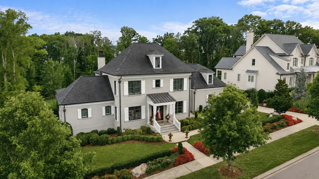 8645 Belladonna Drive College Grove TN 37046