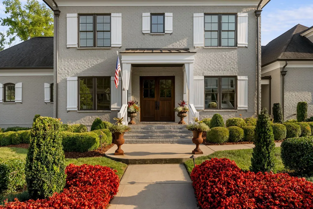 8645 Belladonna Drive College Grove TN 37046