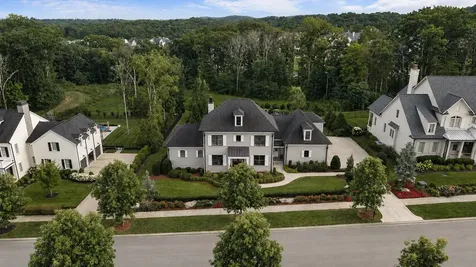 8645 Belladonna Drive College Grove TN 37046