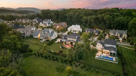 8645 Belladonna Drive College Grove TN 37046