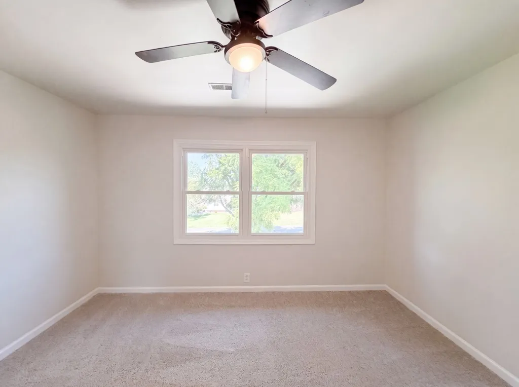 141 East Drive Hendersonville TN 37075