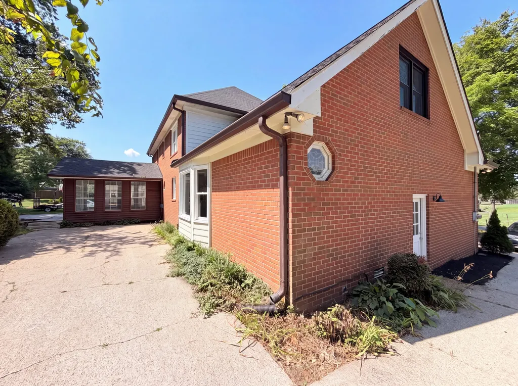 141 East Drive Hendersonville TN 37075
