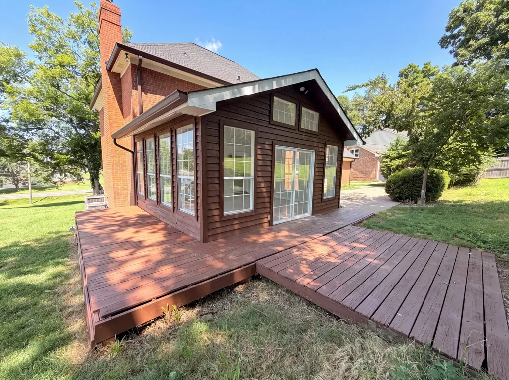141 East Drive Hendersonville TN 37075