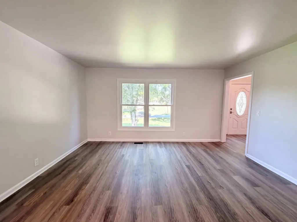 141 East Drive Hendersonville TN 37075
