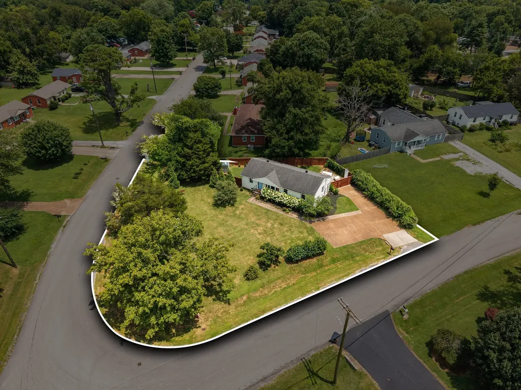 4910 Raywood Lane Nashville TN 37211