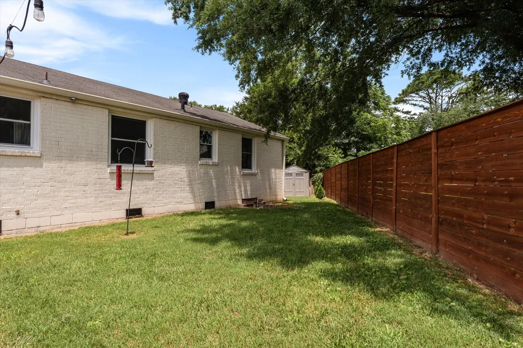 4910 Raywood Lane Nashville TN 37211
