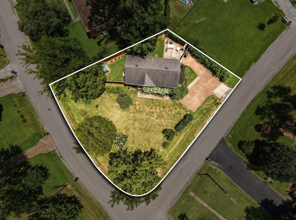 4910 Raywood Lane Nashville TN 37211