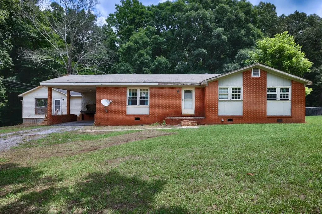 11 Henderson Drive Fayetteville TN 37334