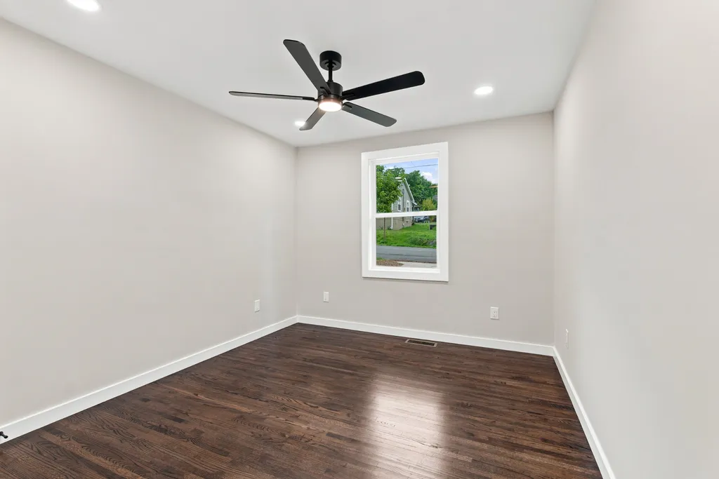 5820 Leslie Avenue Nashville TN 37209