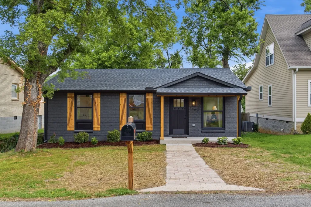 5820 Leslie Avenue Nashville TN 37209