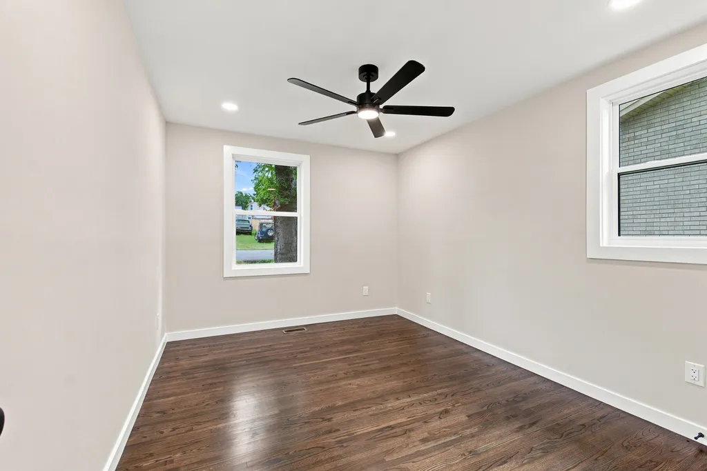 5820 Leslie Avenue Nashville TN 37209