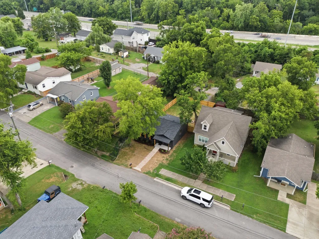 5820 Leslie Avenue Nashville TN 37209