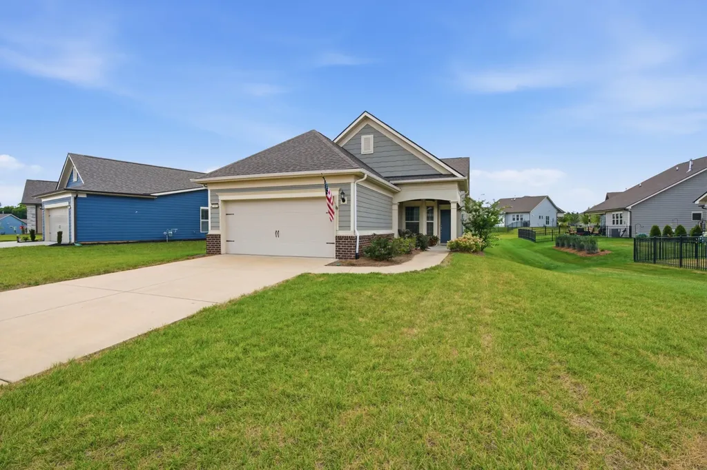 1402 Cannon Lane Spring Hill TN 37174