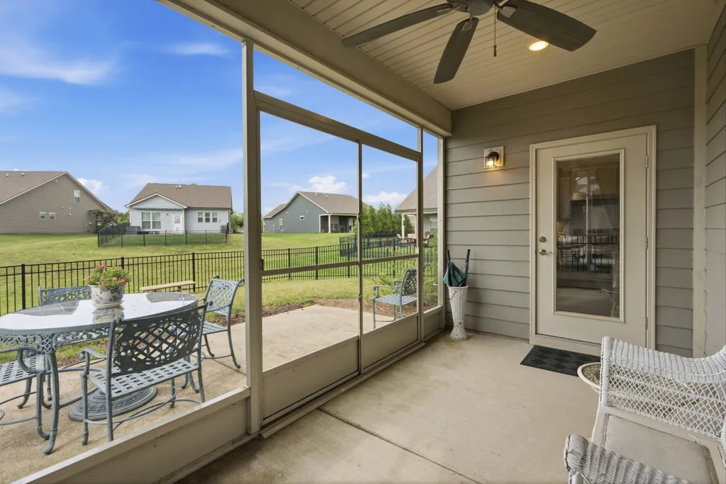 1402 Cannon Lane Spring Hill TN 37174