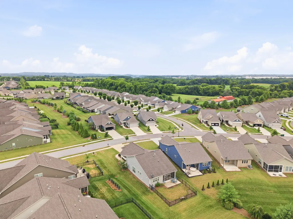 1402 Cannon Lane Spring Hill TN 37174