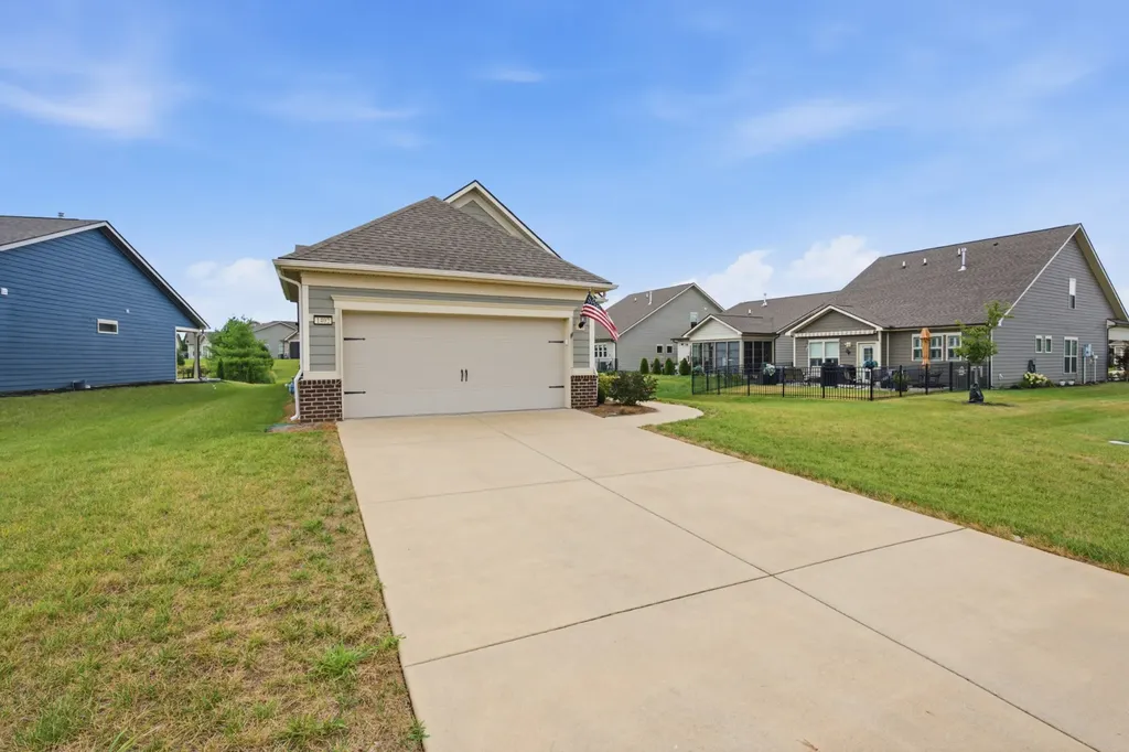 1402 Cannon Lane Spring Hill TN 37174