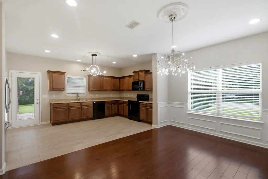 2204 Burnside Drive Murfreesboro TN 37128