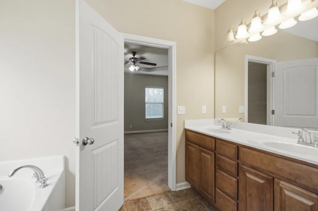 2204 Burnside Drive Murfreesboro TN 37128