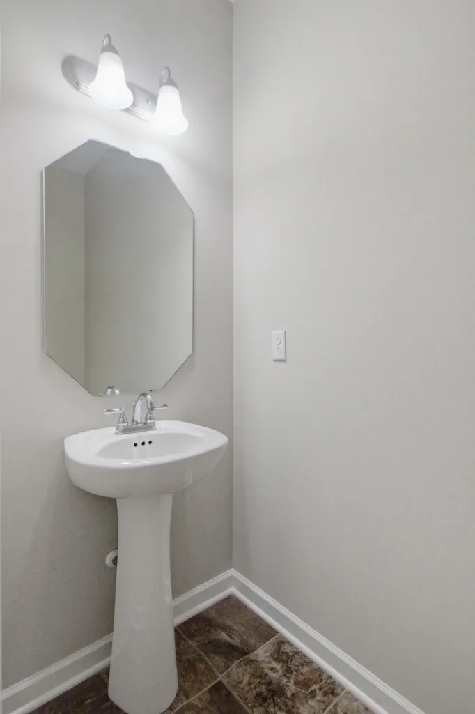2204 Burnside Drive Murfreesboro TN 37128