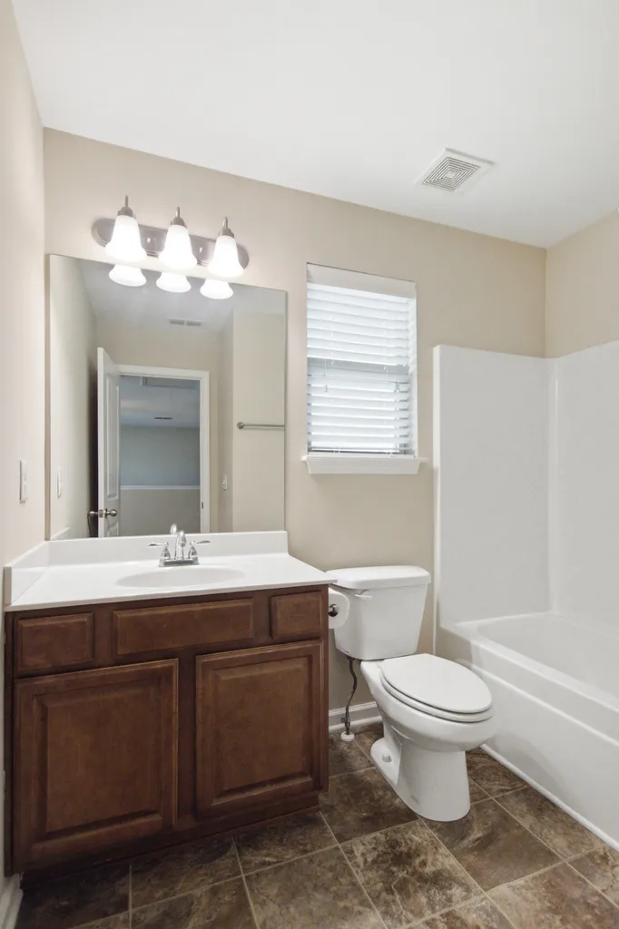 2204 Burnside Drive Murfreesboro TN 37128