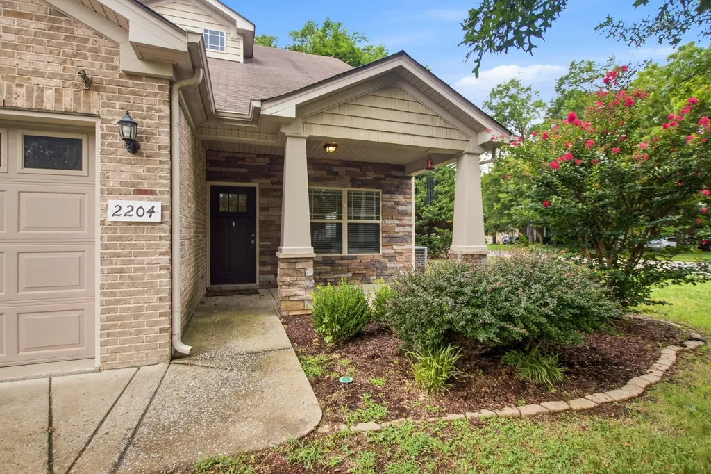2204 Burnside Drive Murfreesboro TN 37128