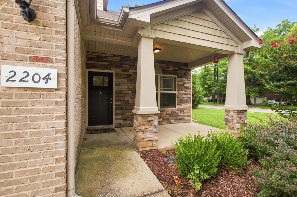 2204 Burnside Drive Murfreesboro TN 37128