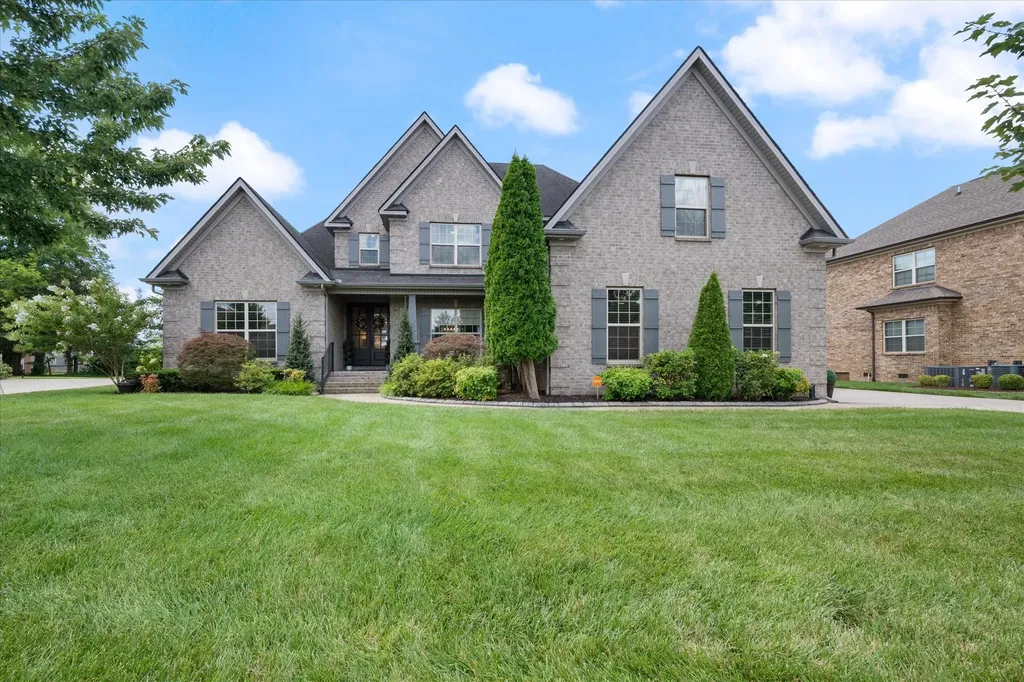 730 Dallas Court Murfreesboro TN 37130