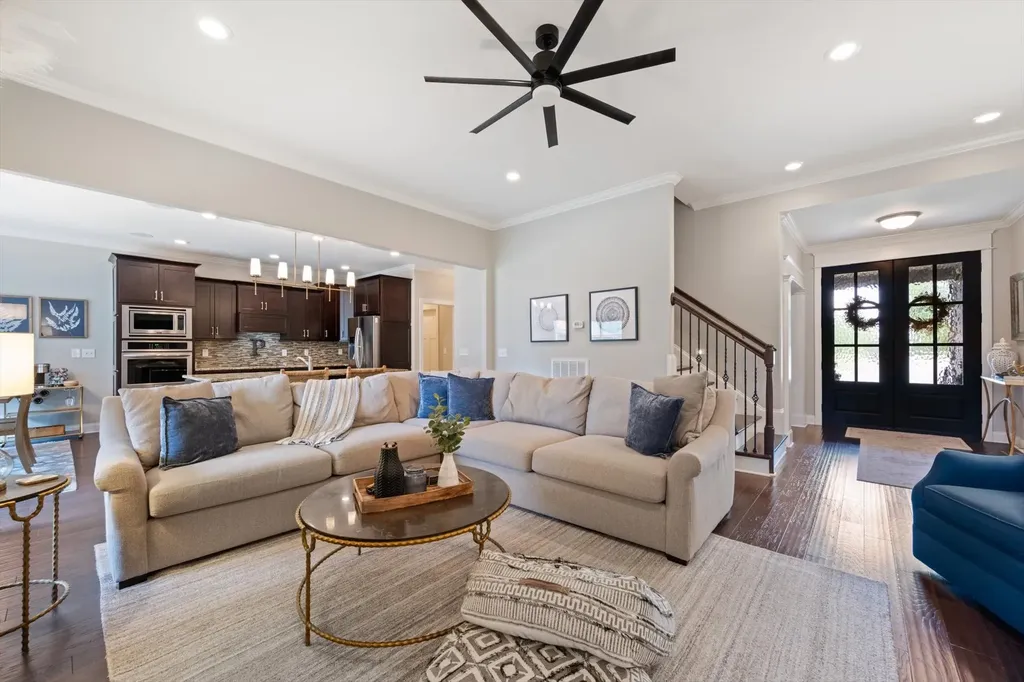 730 Dallas Court Murfreesboro TN 37130