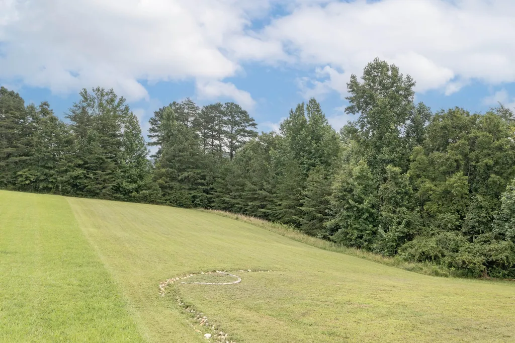 725 Riddle Road Dayton TN 37321