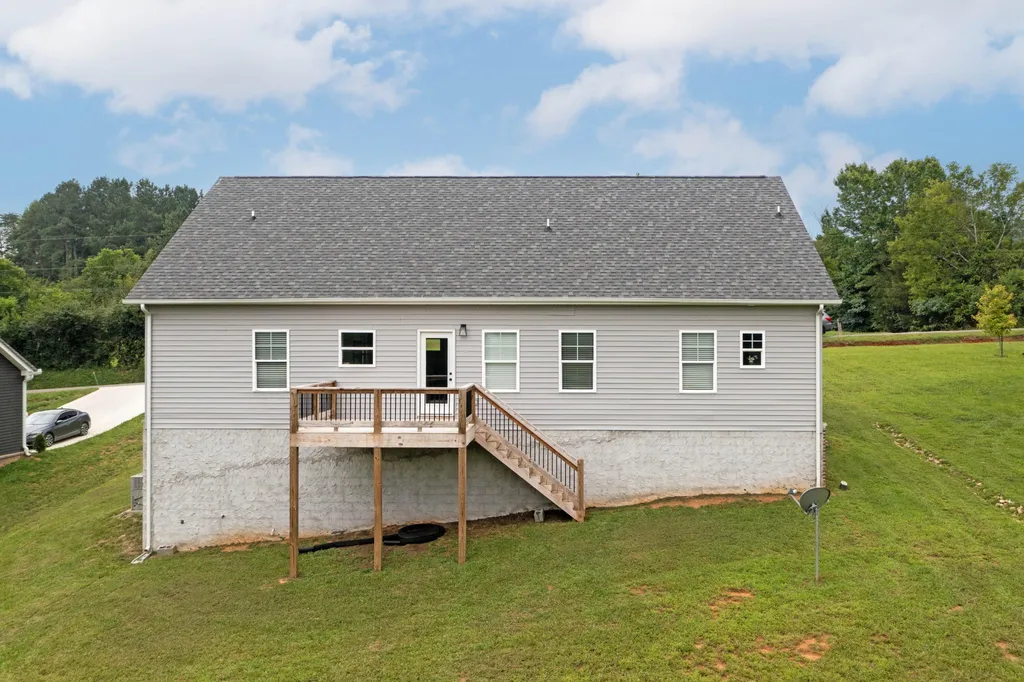 725 Riddle Road Dayton TN 37321
