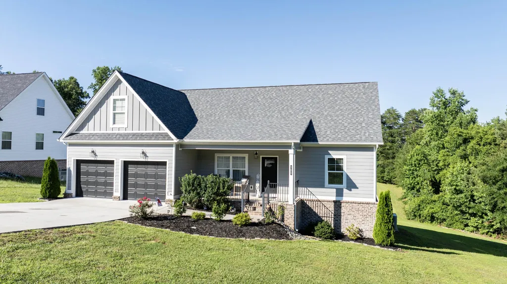 725 Riddle Road Dayton TN 37321