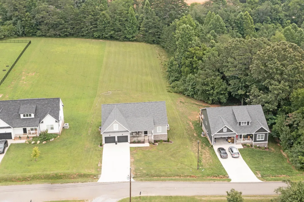 725 Riddle Road Dayton TN 37321