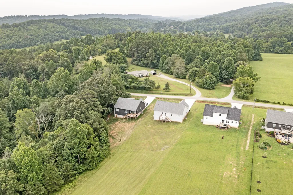 725 Riddle Road Dayton TN 37321