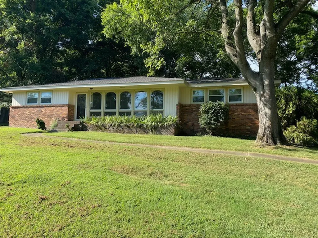 472 Manley Drive Nashville TN 37220